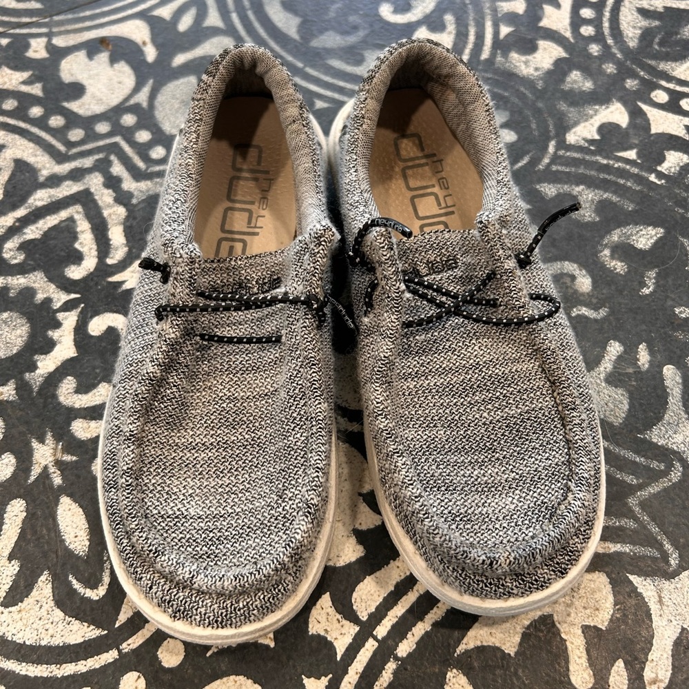 Hey Dude Youth Size 2
